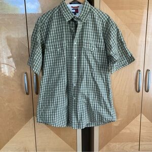 VTG 90’s Tommy Hilfiger Green Plaid Short Sleeve Button Down Shirt Size Large